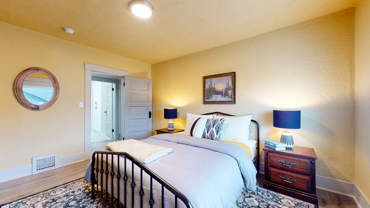 Photo of Bedroom in Old Town