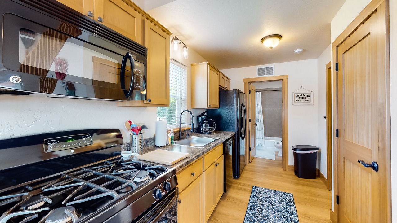 Photo of Kitchen in Dover Bay