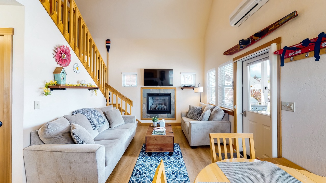 Photo of Livingroom in Dover Bay