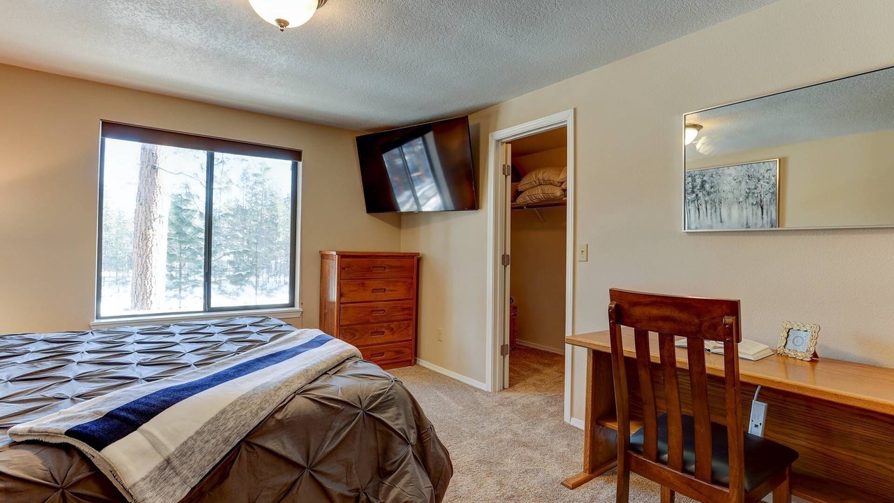 Photo of Bedroom in Three Rivers