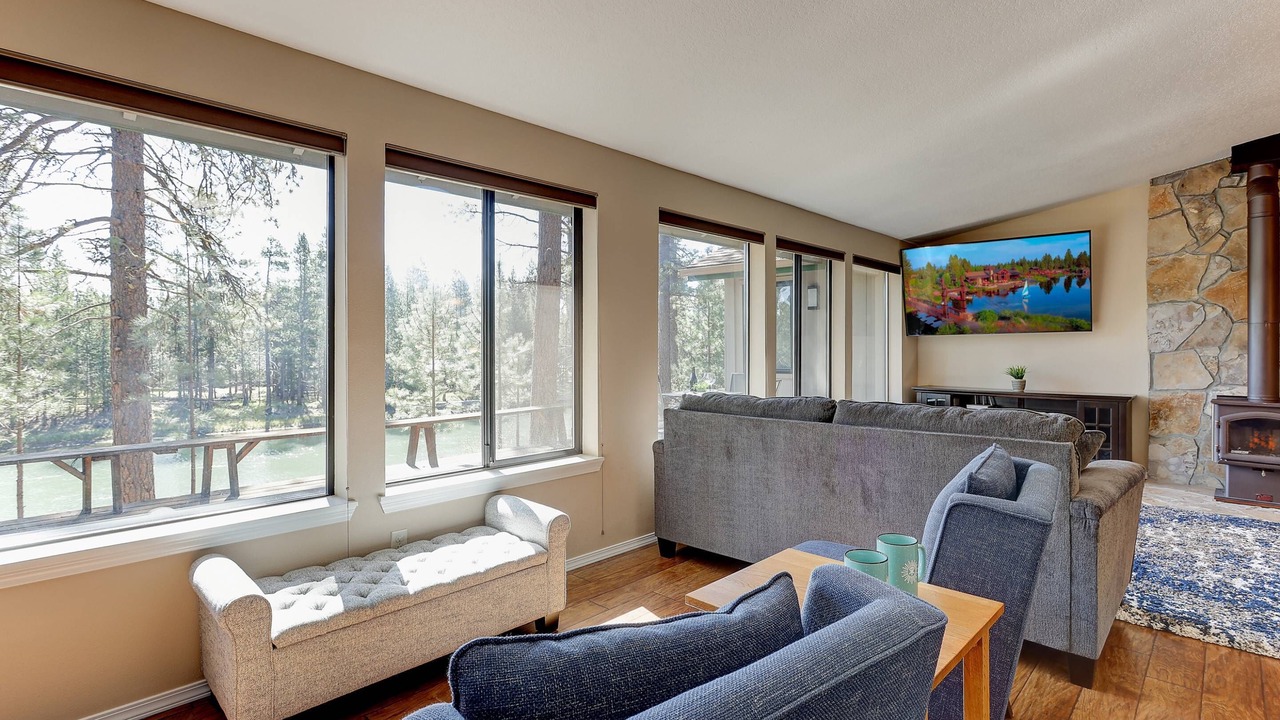 Photo of Livingroom in Three Rivers