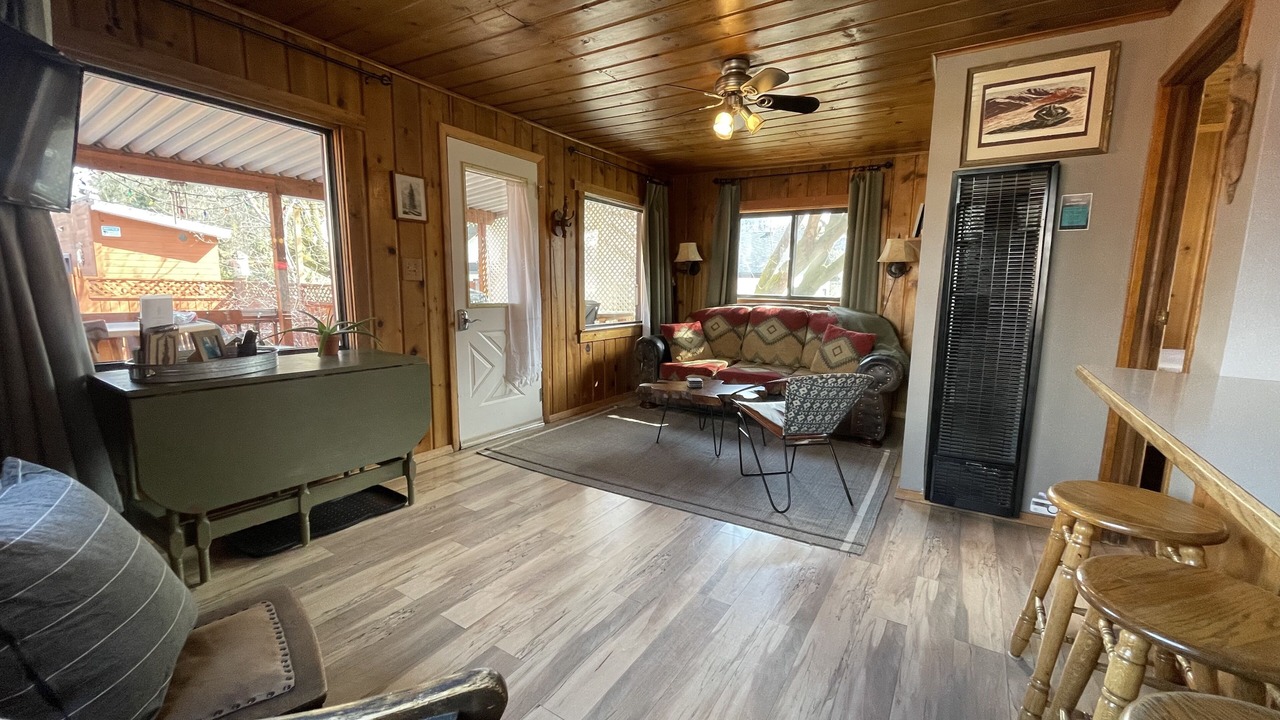 Photo of Livingroom in Lava Hot Springs