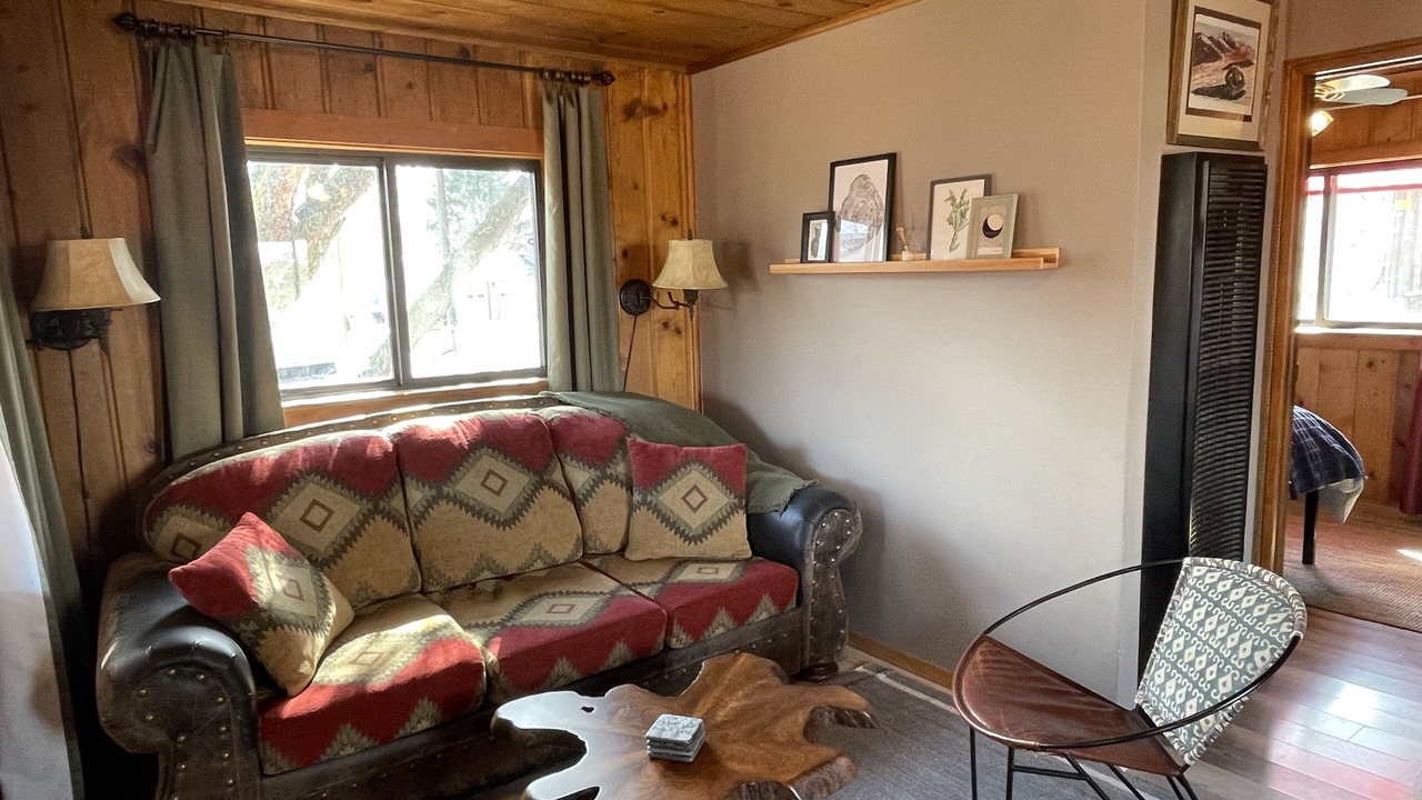 Photo of Livingroom in Lava Hot Springs