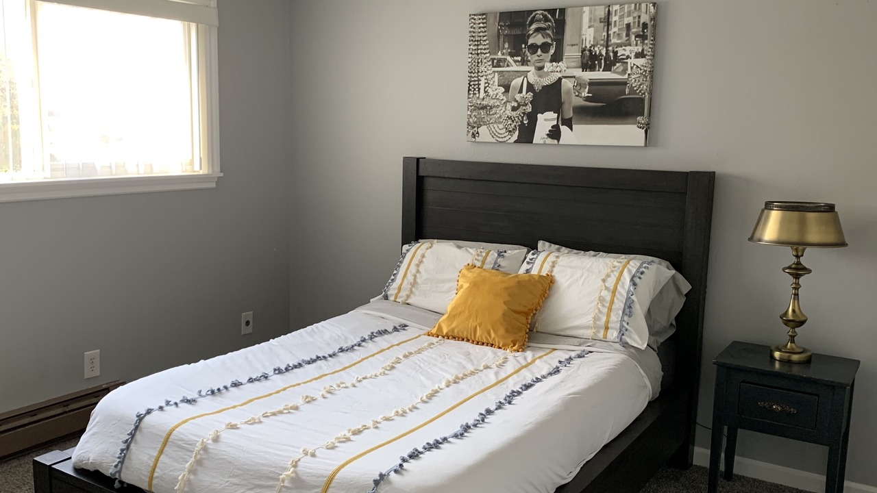 Photo of Bedroom in Burien