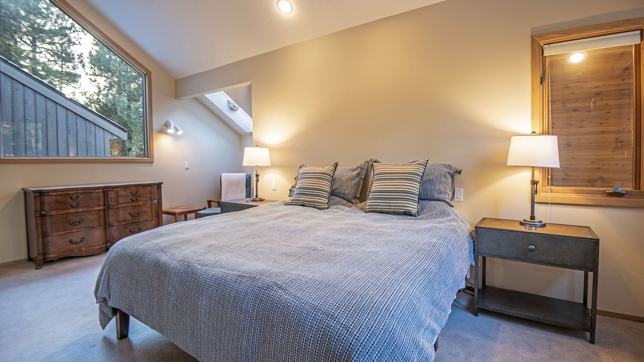 Photo of Bedroom in Black Butte Ranch