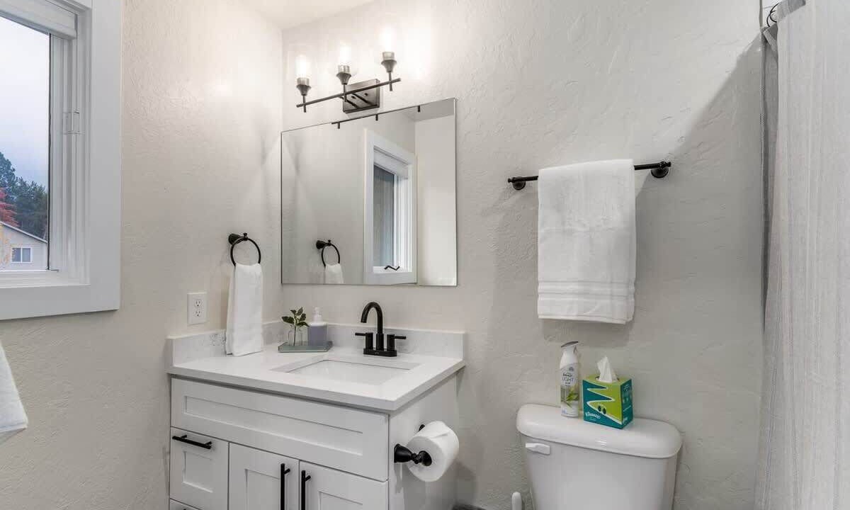 Photo of Bathroom in Graystone