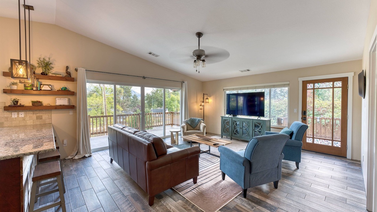 Photo of Bedroom in Grants Pass