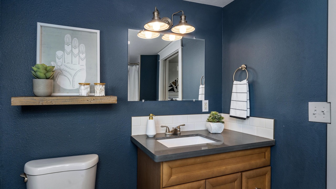 Photo of Bathroom in Central Tacoma