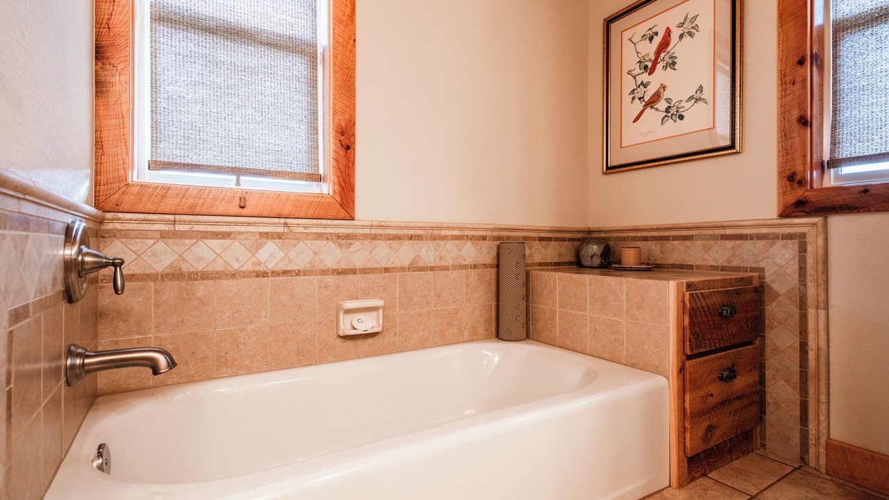 Photo of Bathroom in Teasdale