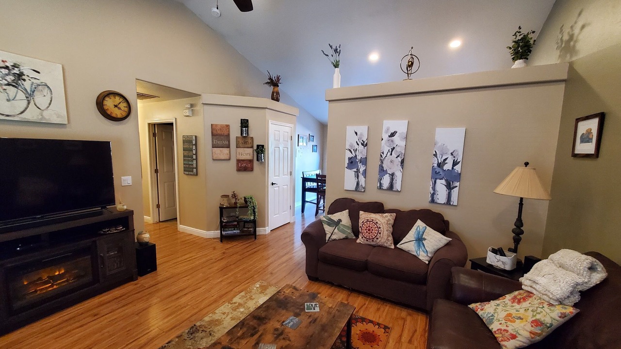 Photo of Livingroom in Northwest Boise City