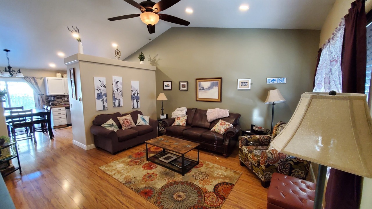 Photo of Livingroom in Northwest Boise City