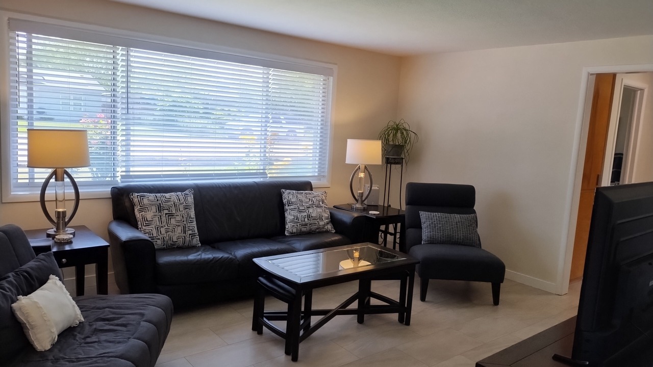 Photo of Livingroom in West Valley