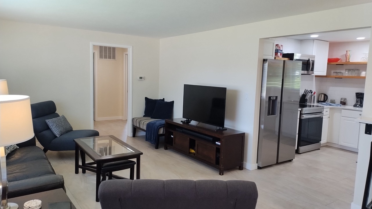 Photo of Livingroom in West Valley