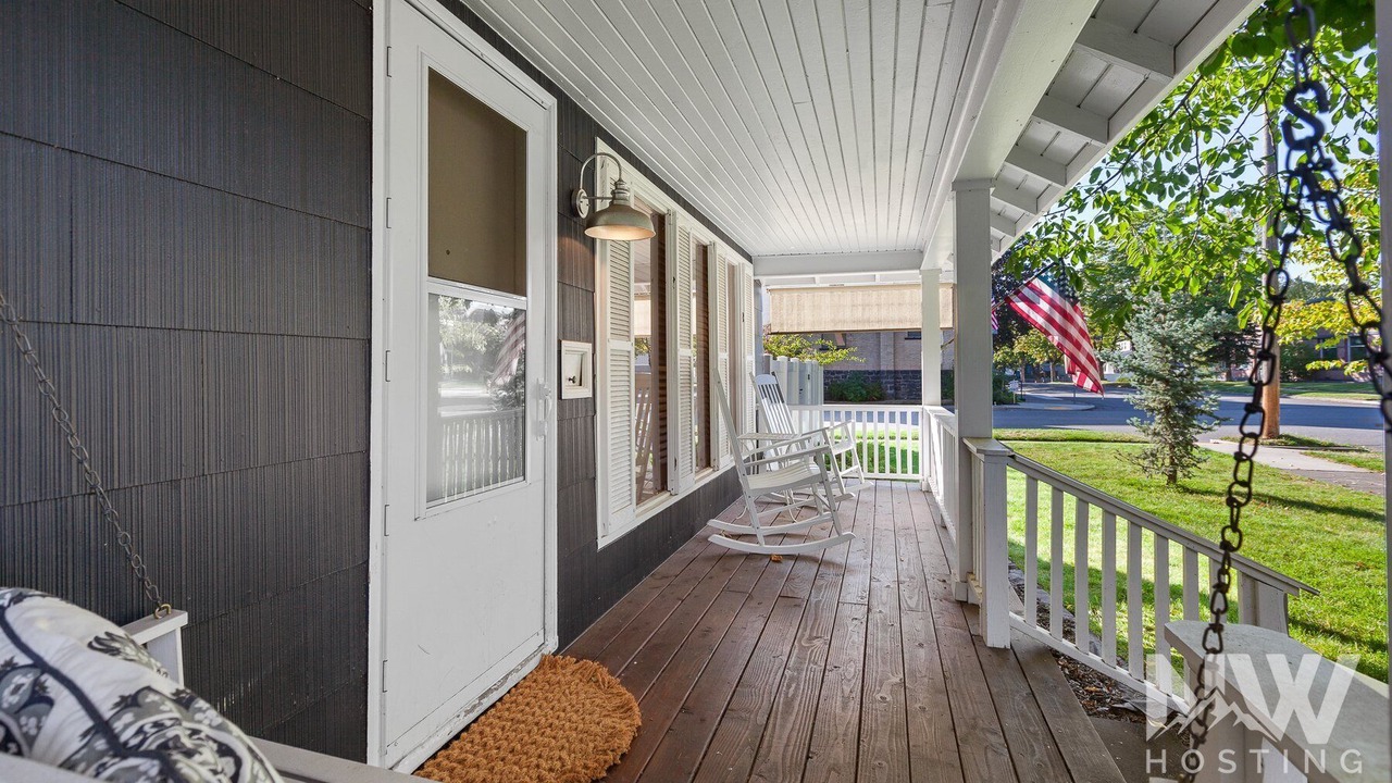 Photo of Patio Balcony in Garden District