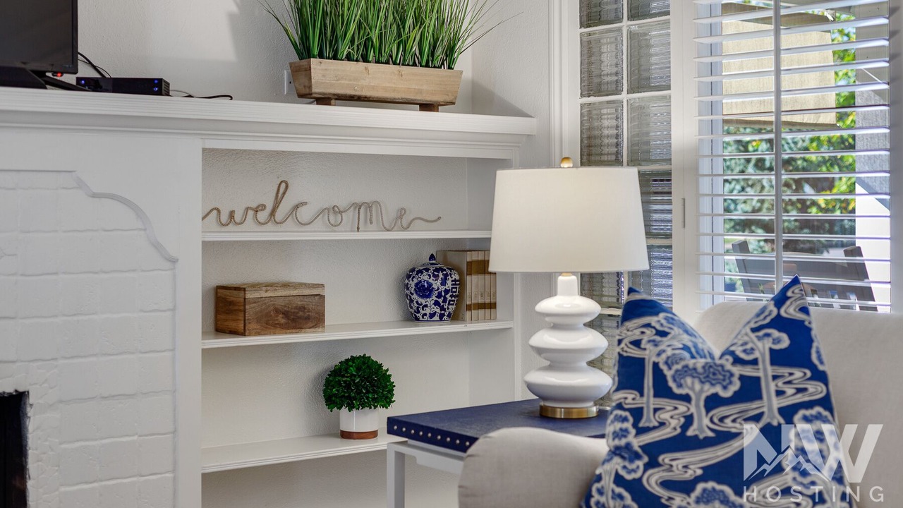 Photo of Livingroom in Garden District