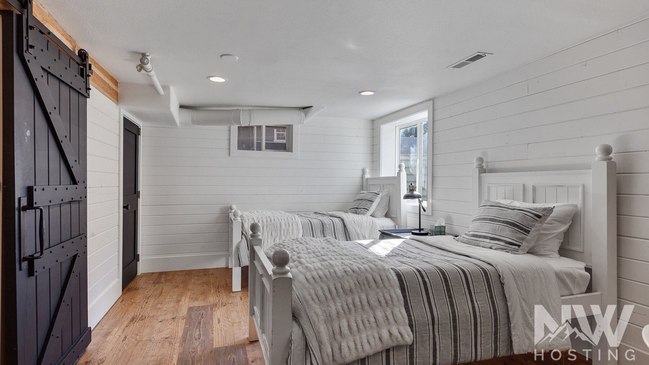 Photo of Bedroom in Garden District