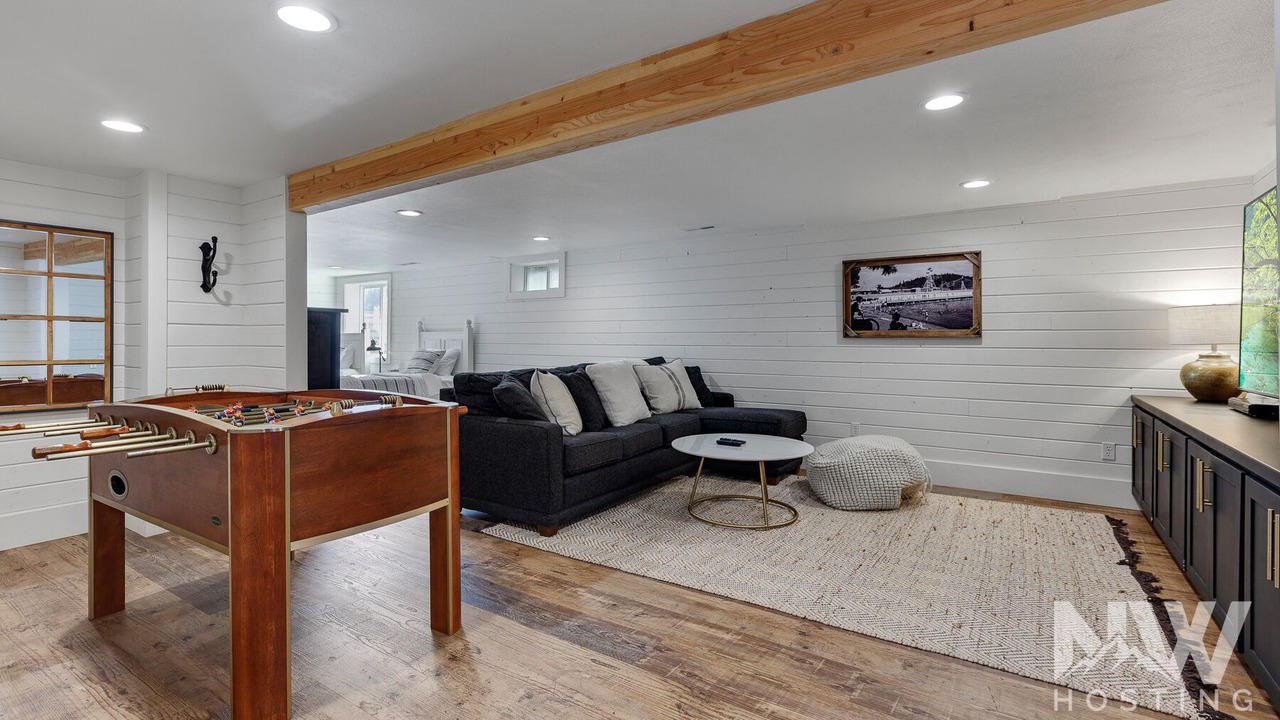 Photo of Livingroom in Garden District
