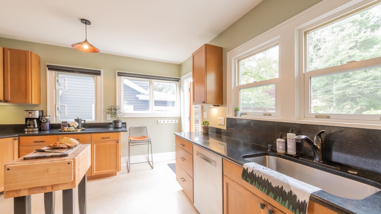Photo of Kitchen in Montlake