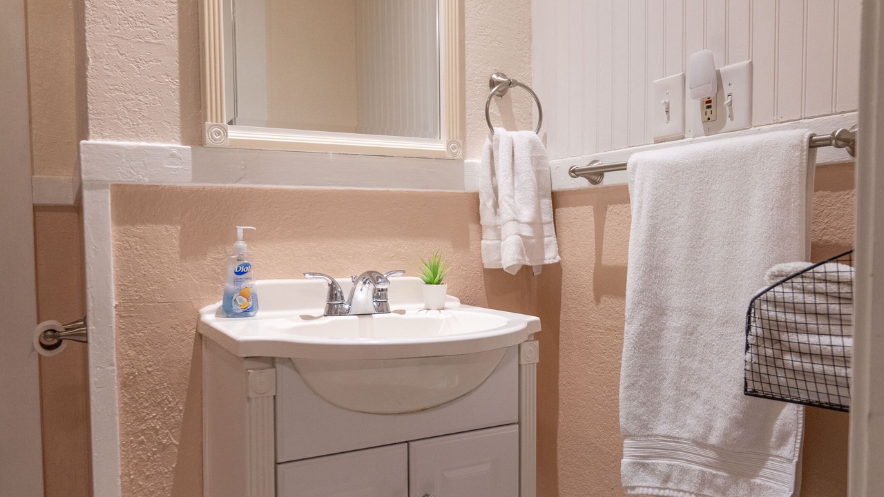 Photo of Bathroom in Central Tacoma