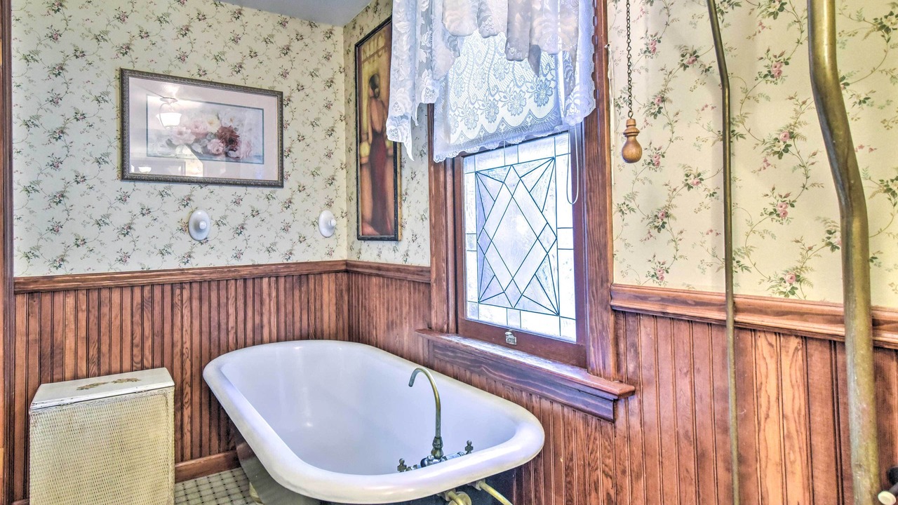 Photo of Bathroom in Irvington