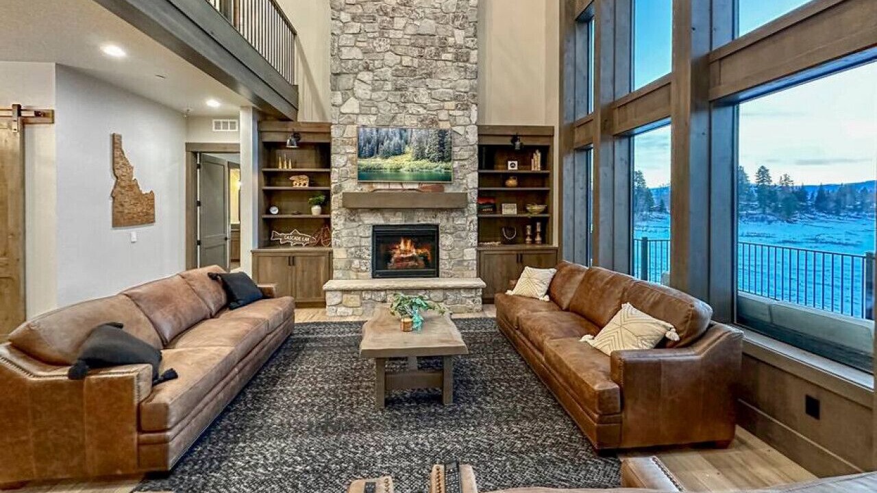 Photo of Livingroom in Tamarack Resort