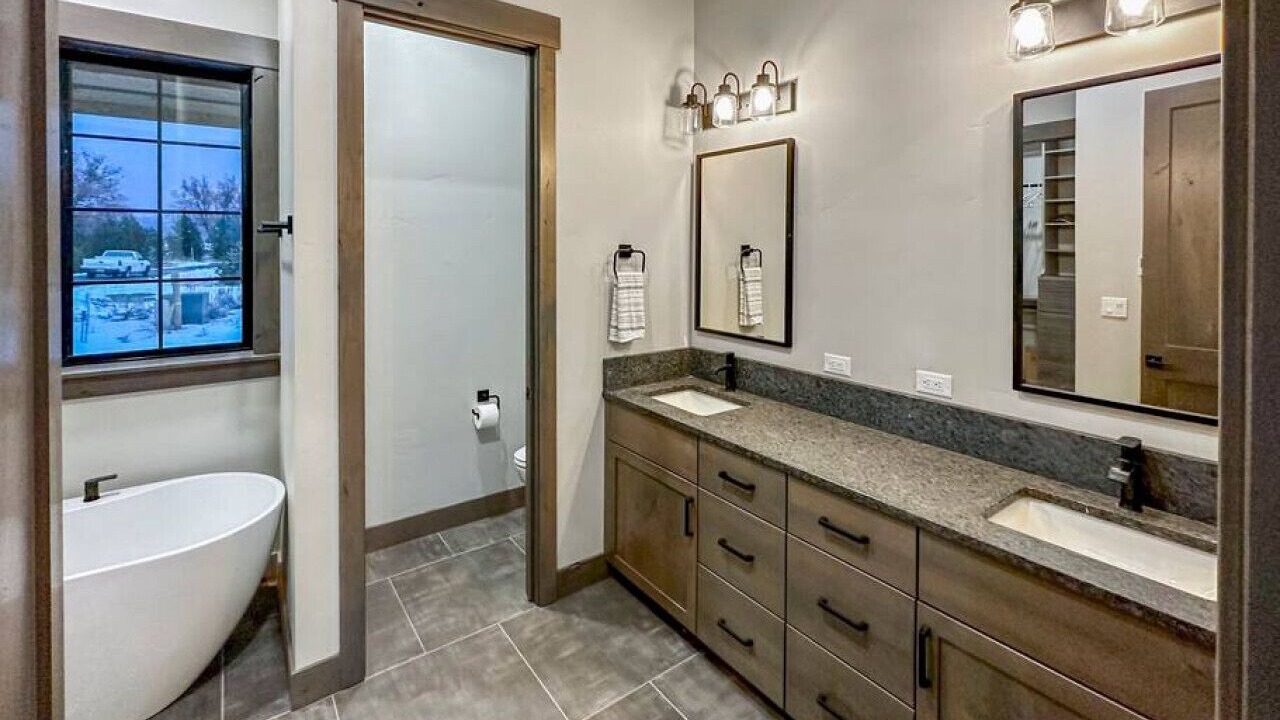 Photo of Bathroom in Tamarack Resort