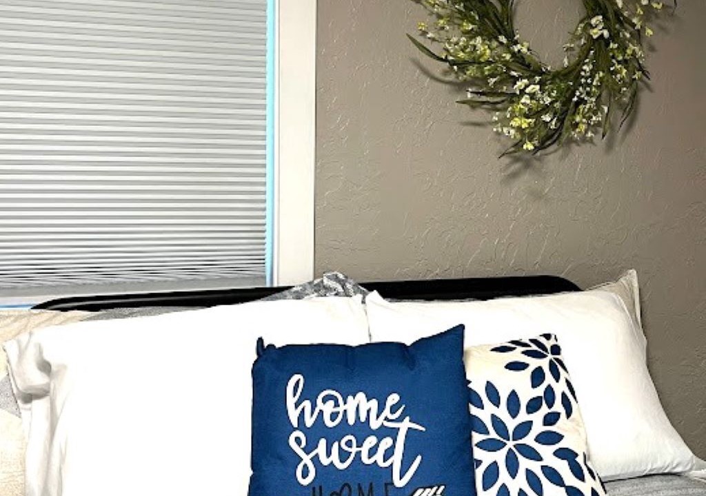 Photo of Bedroom in Salmon