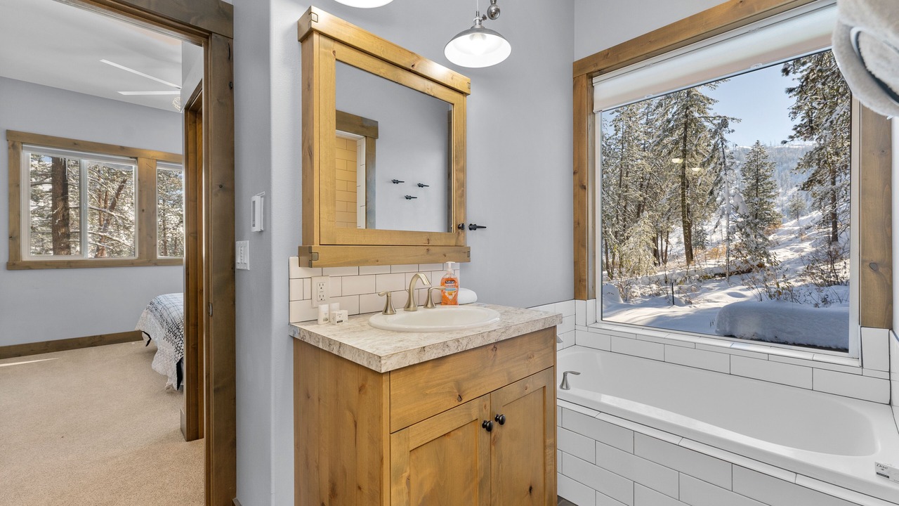 Photo of Bathroom in Pateros
