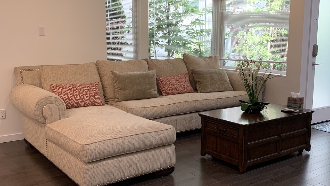 Photo of Livingroom in University District