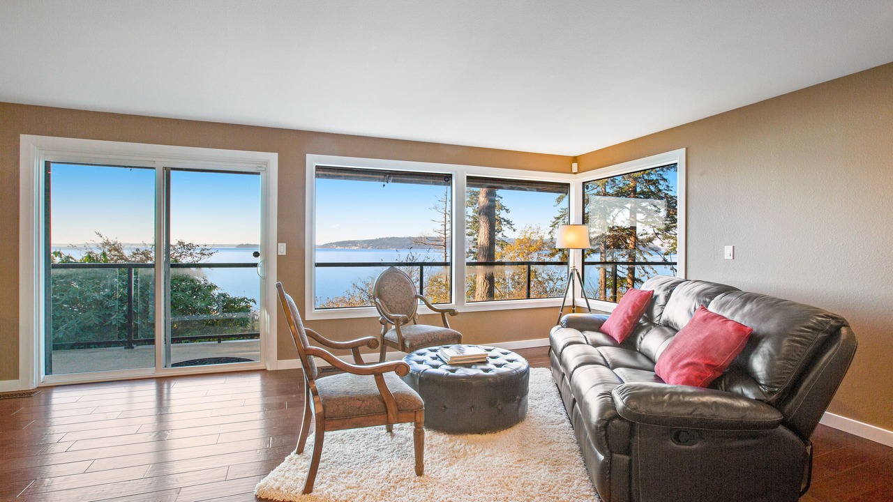 Photo of Livingroom in Camano Island