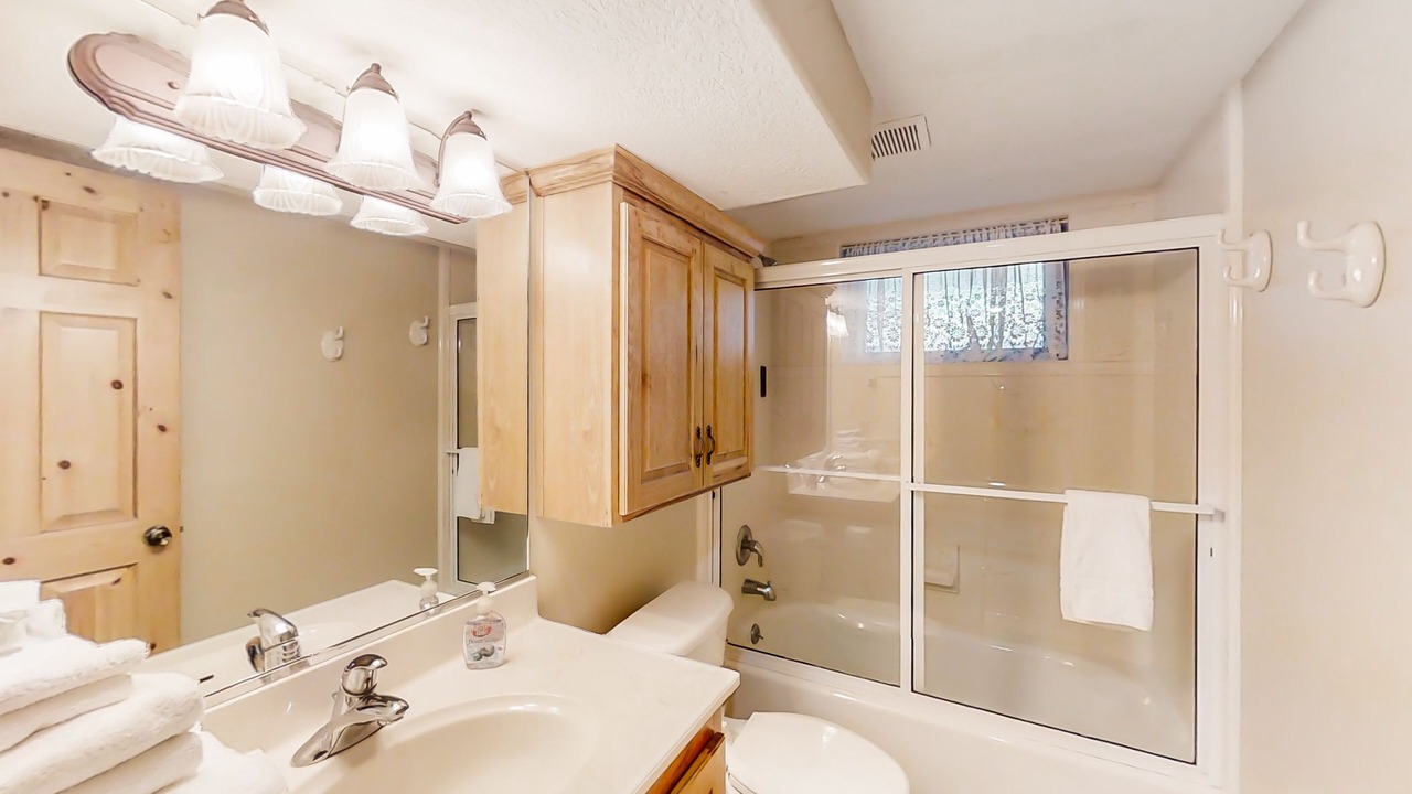 Photo of Bathroom in Sweetwater