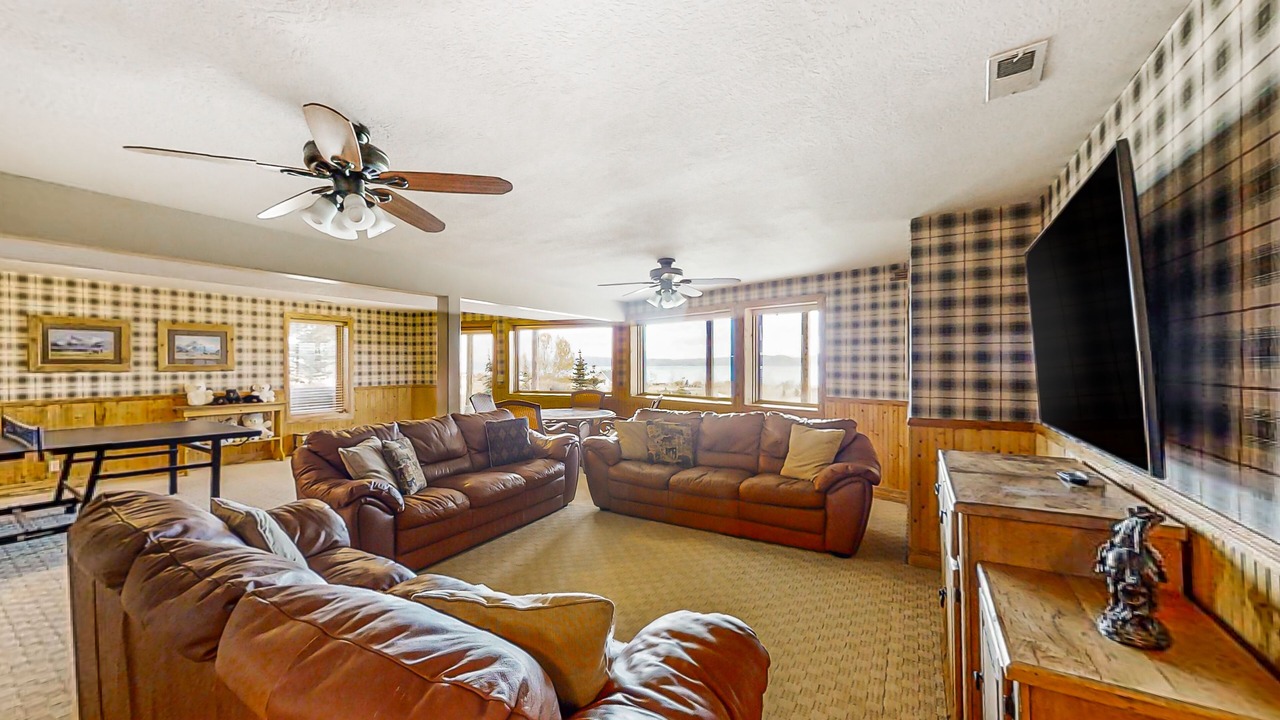 Photo of Livingroom in Sweetwater