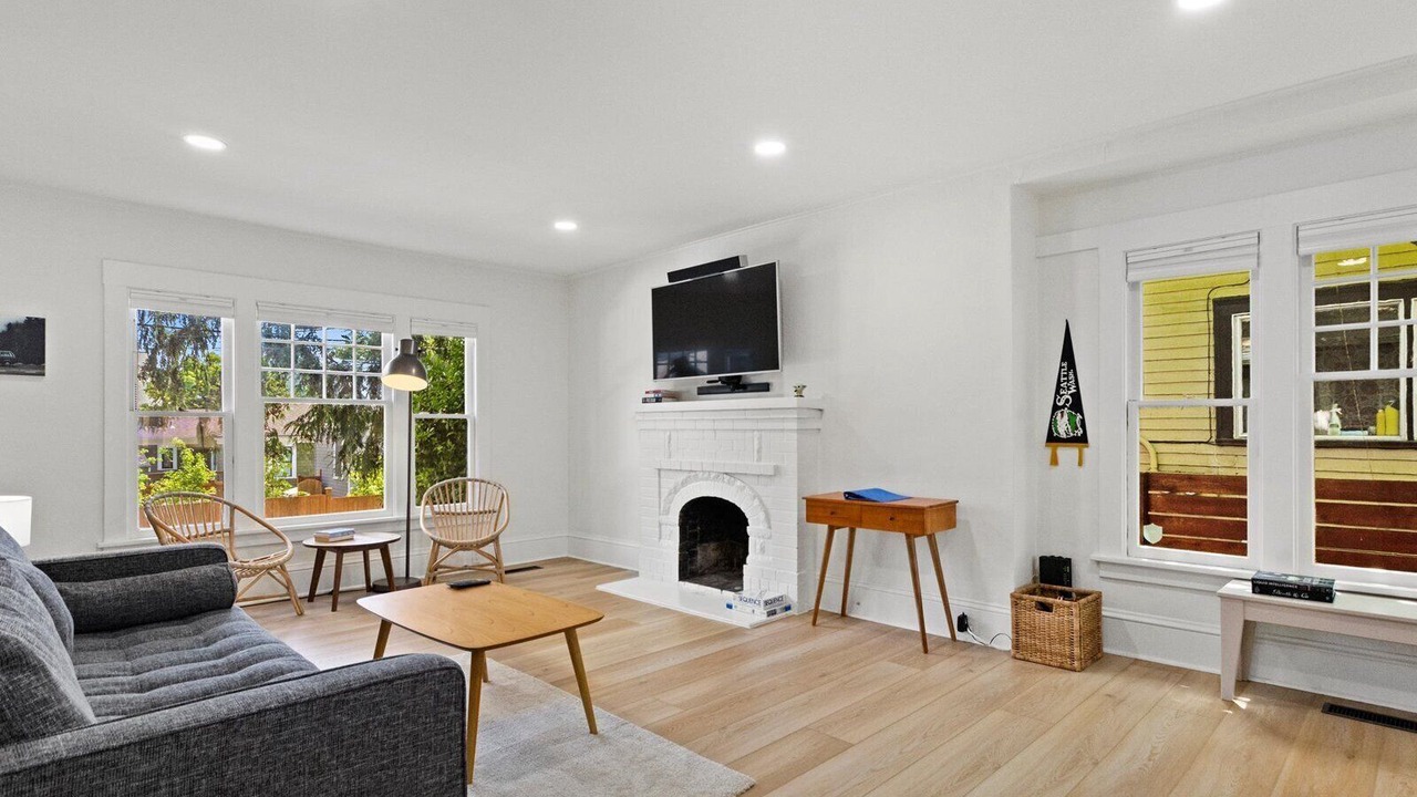 Photo of Livingroom in Wallingford