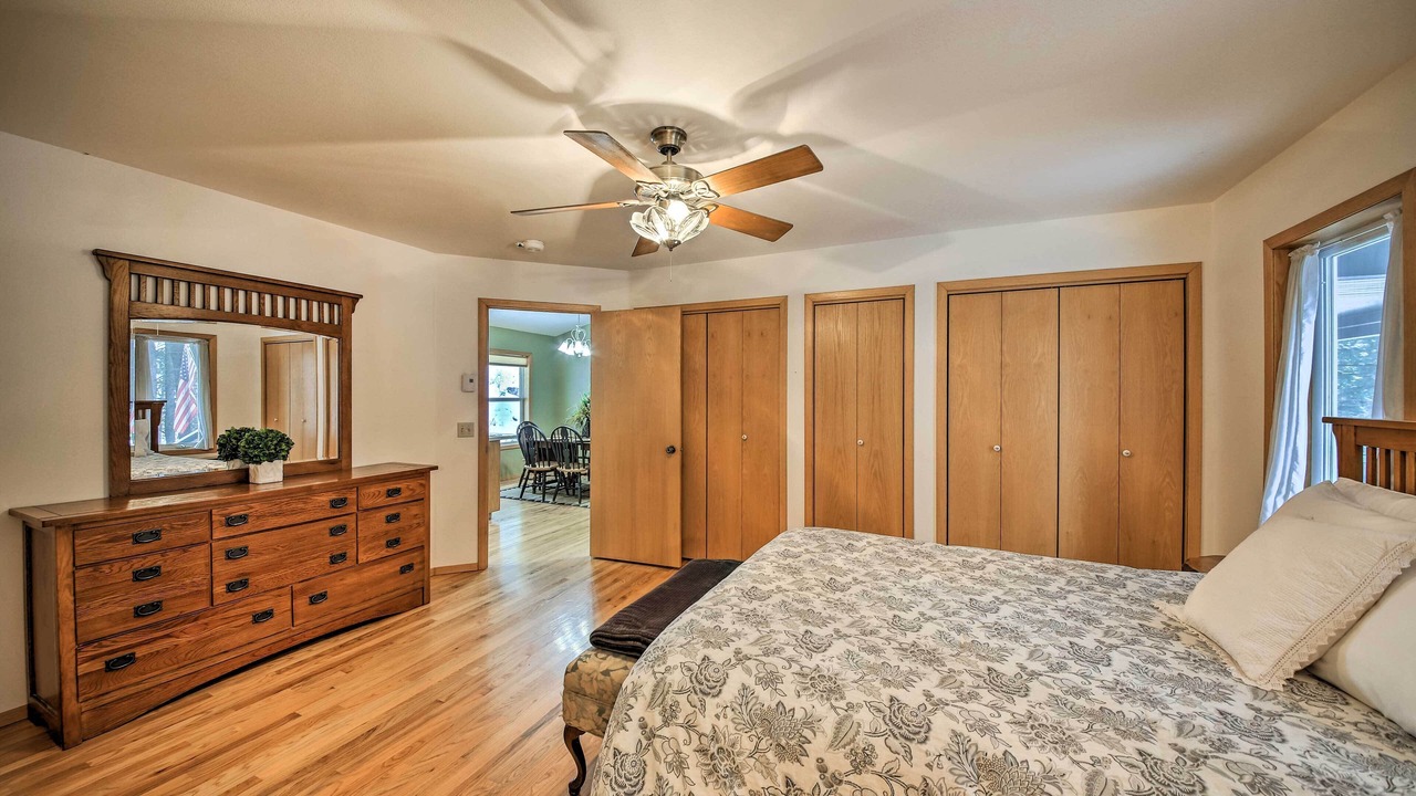 Photo of Bedroom in Rexford