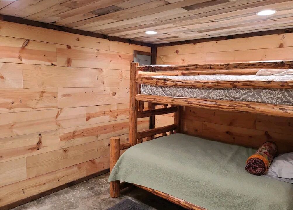 Photo of Bedroom in Garden Valley