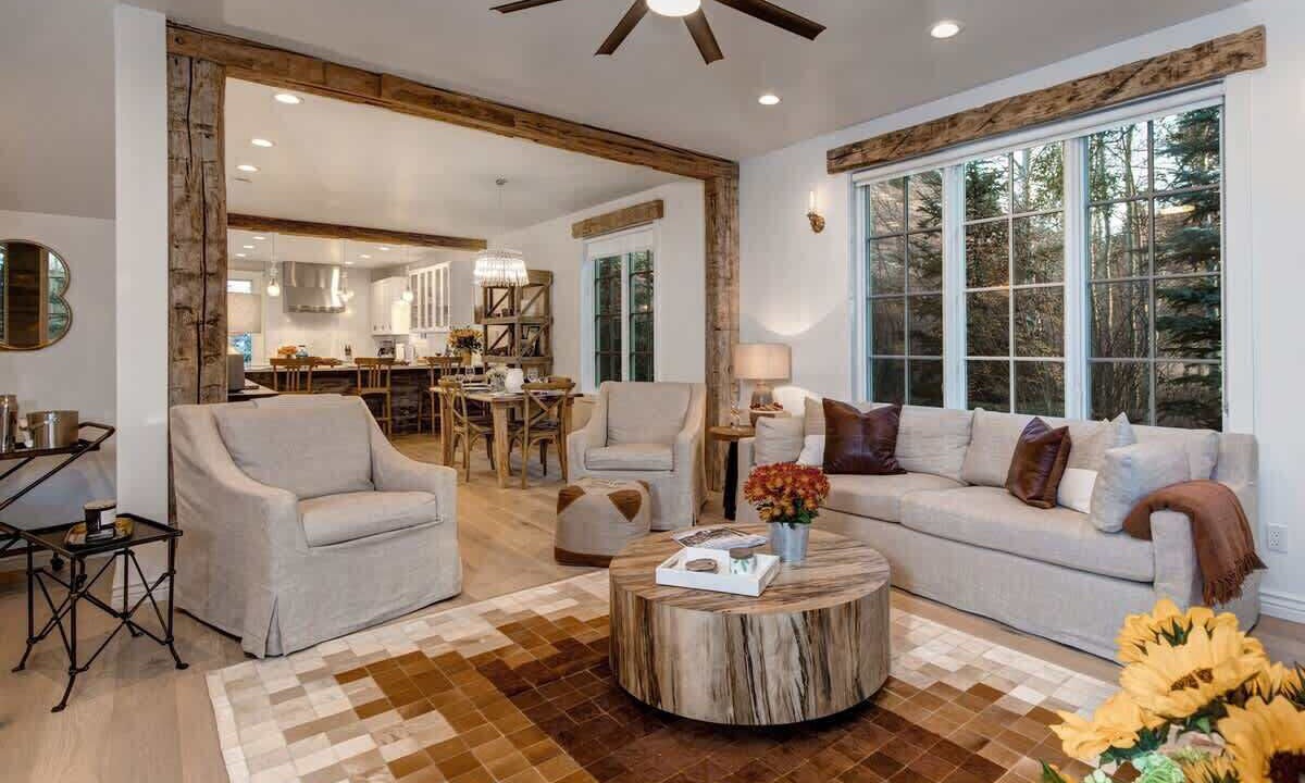 Photo of Livingroom in Jackson