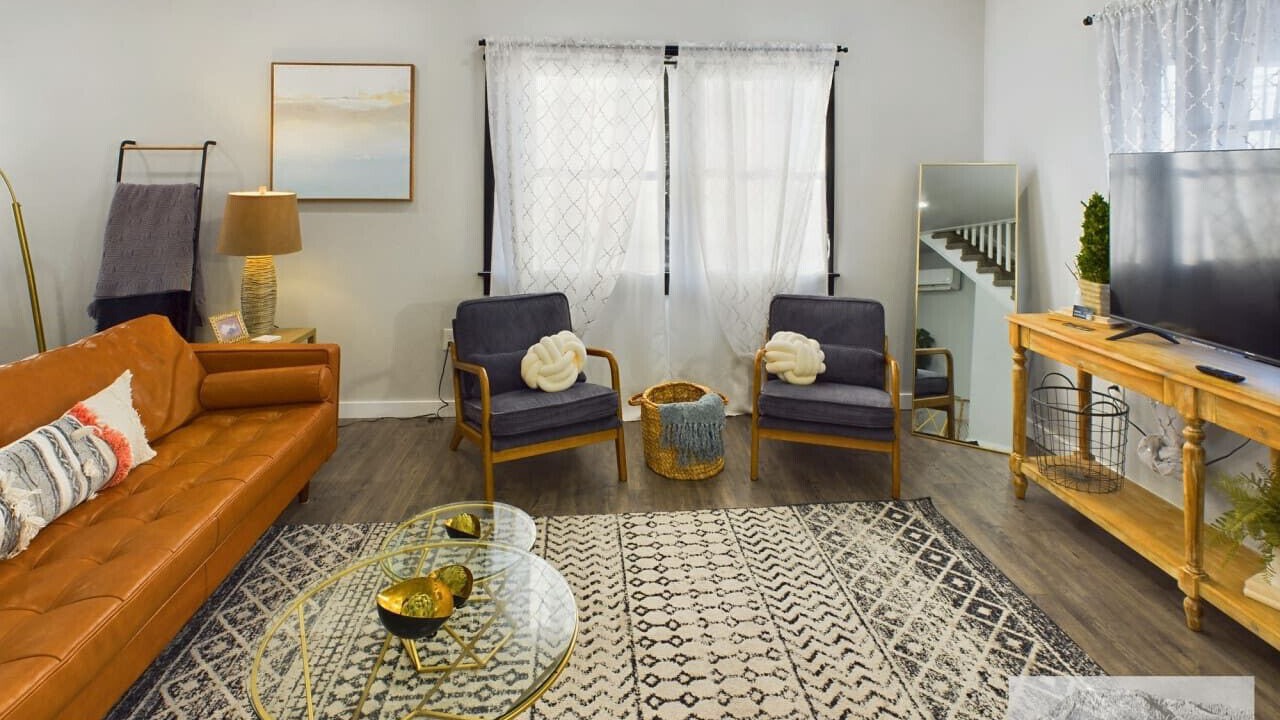 Photo of Livingroom in Albany