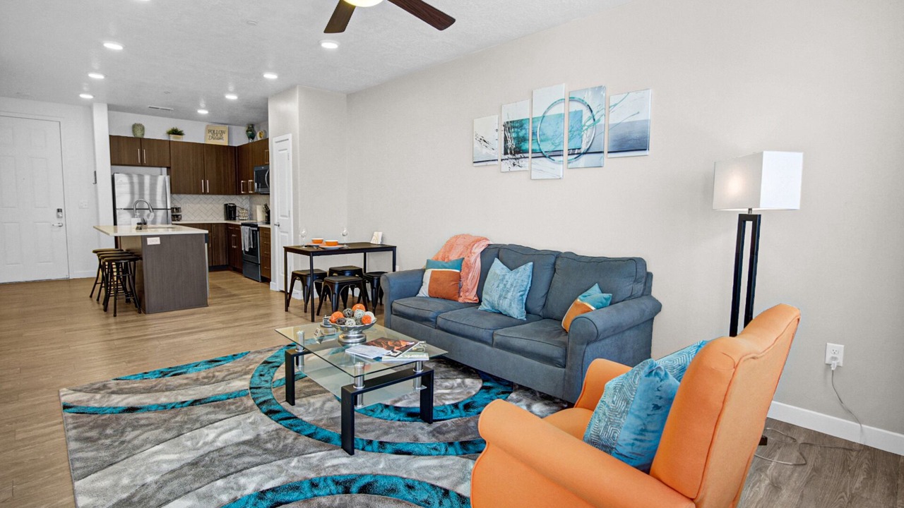 Photo of Livingroom in Draper