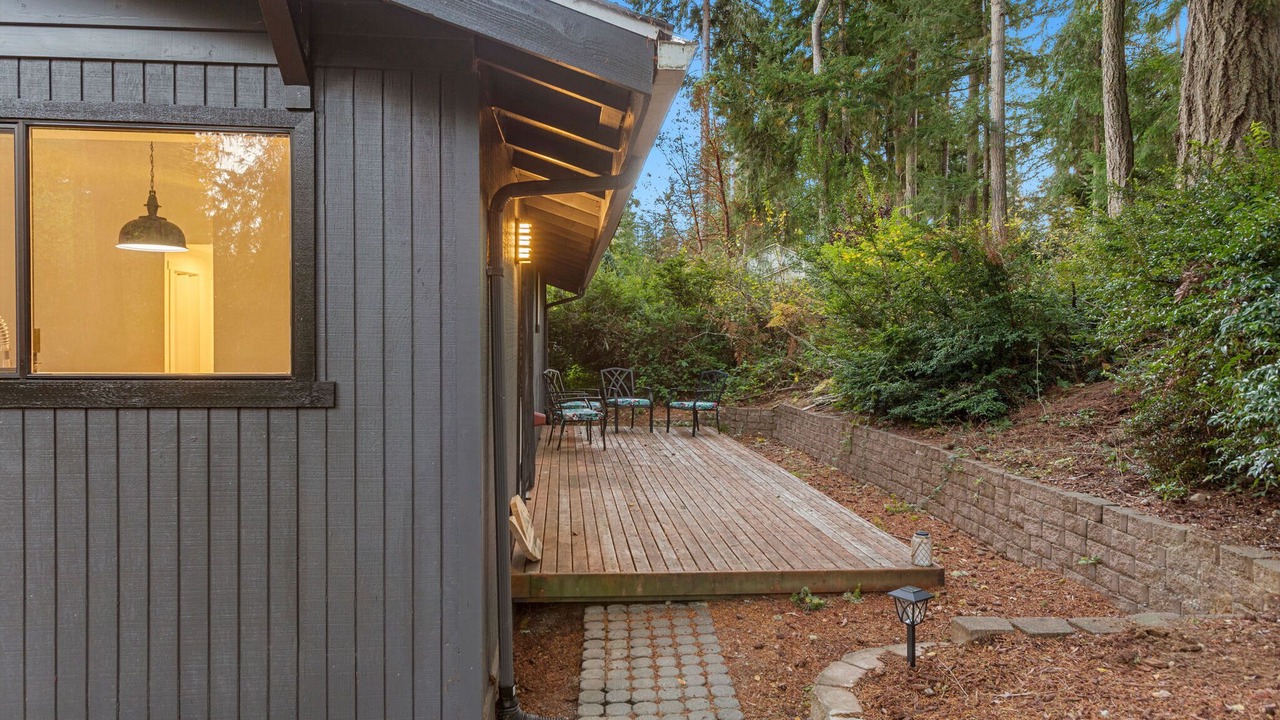 Photo of Patio Balcony in Lakebay