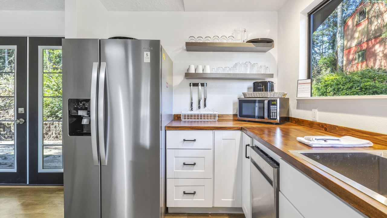 Photo of Kitchen in Lakebay