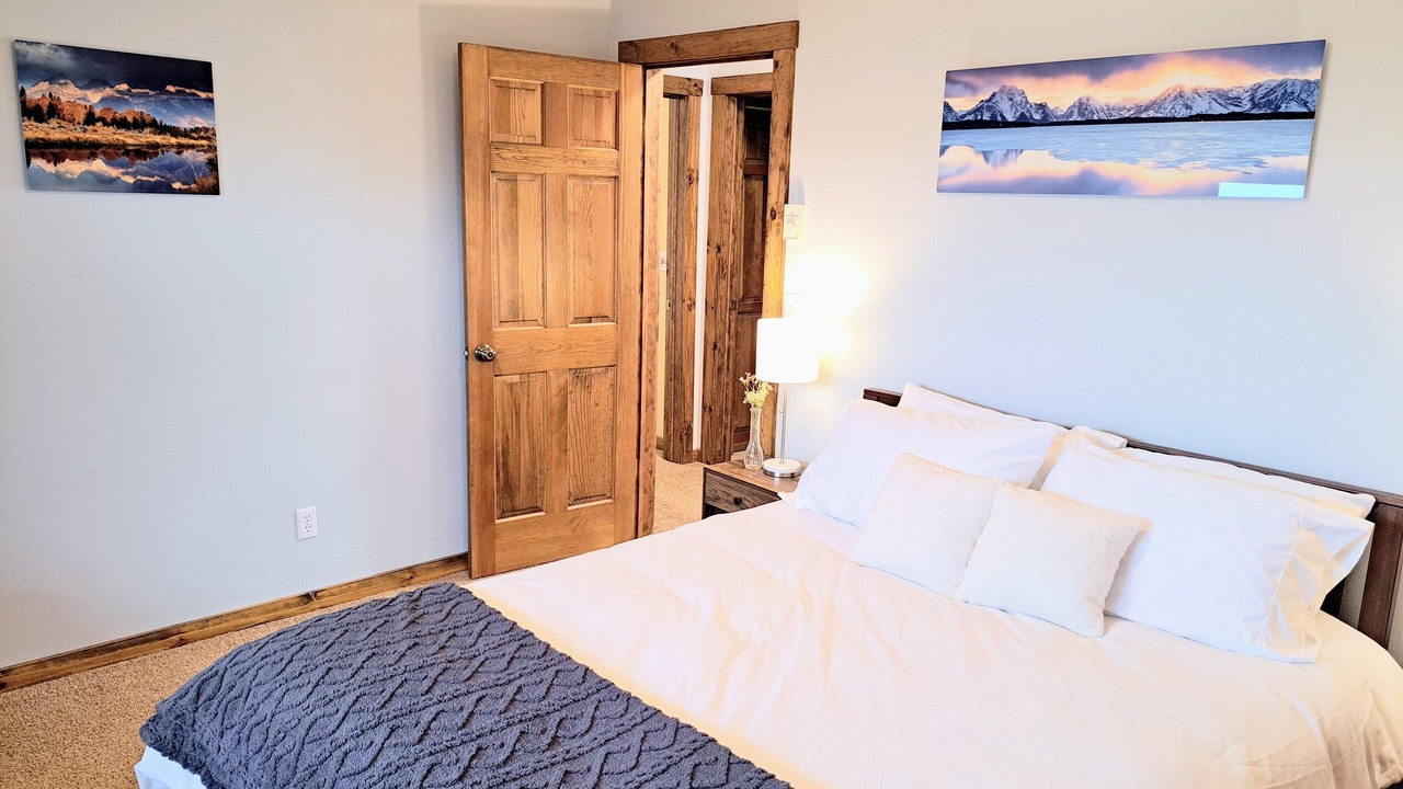 Photo of Bedroom in Red Top Meadows
