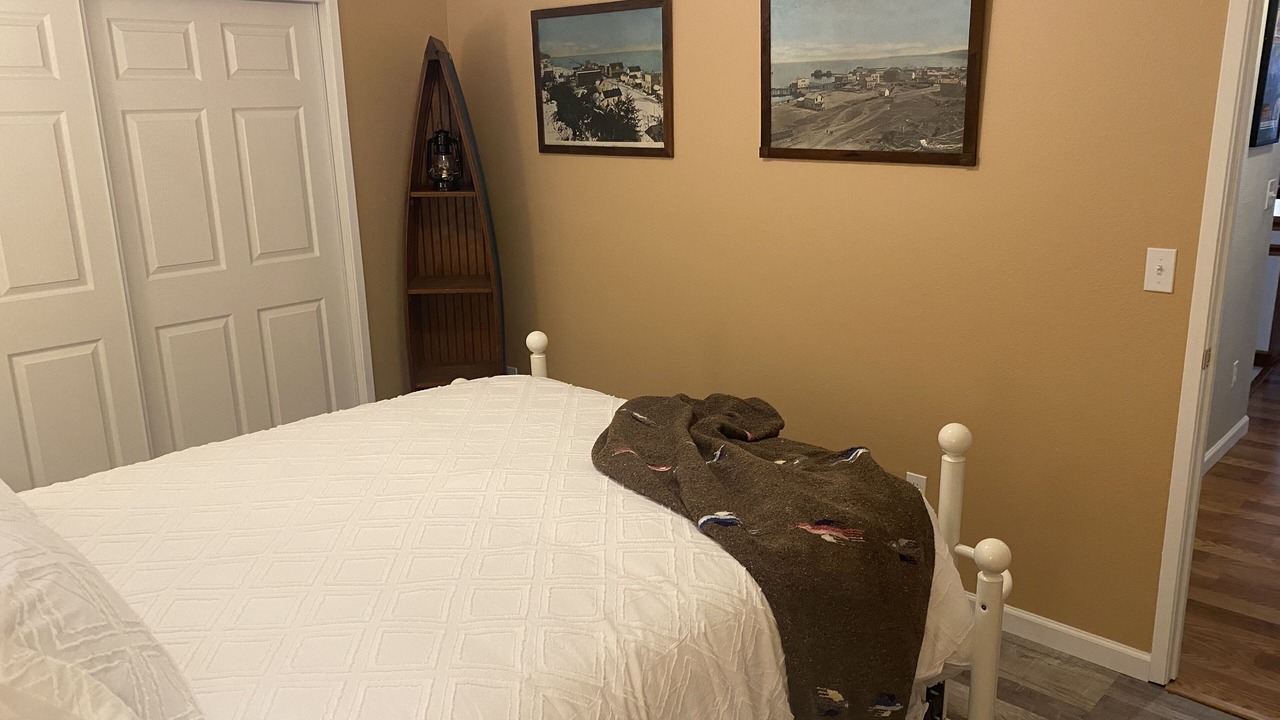 Photo of Bedroom in Port Angeles