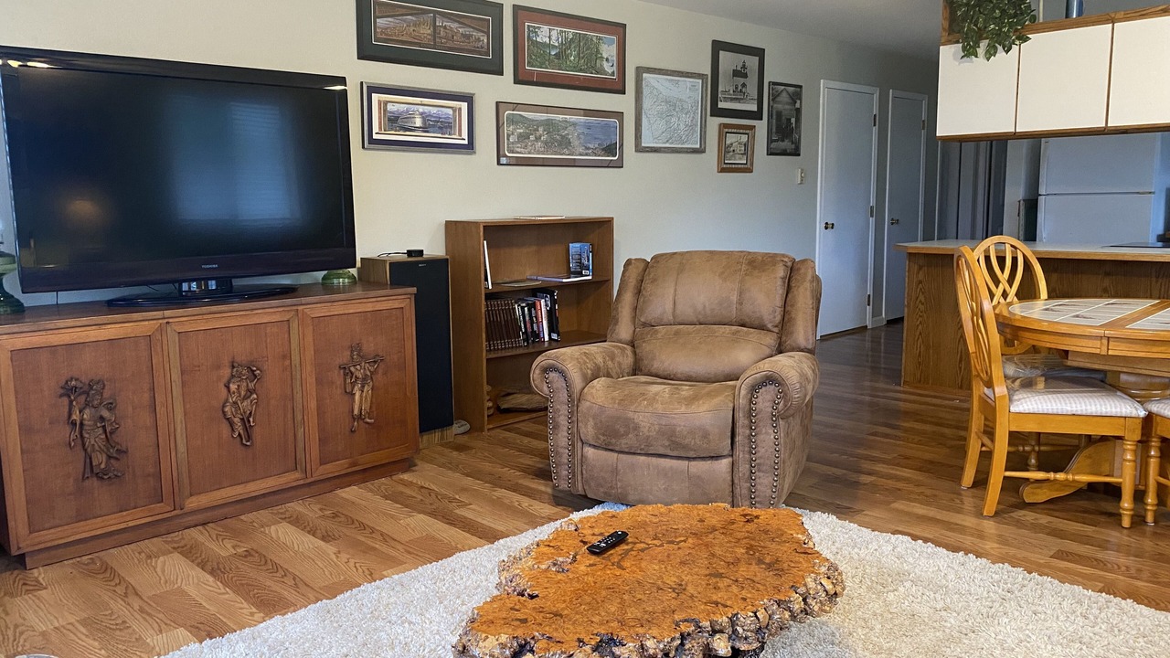 Photo of Livingroom in Port Angeles