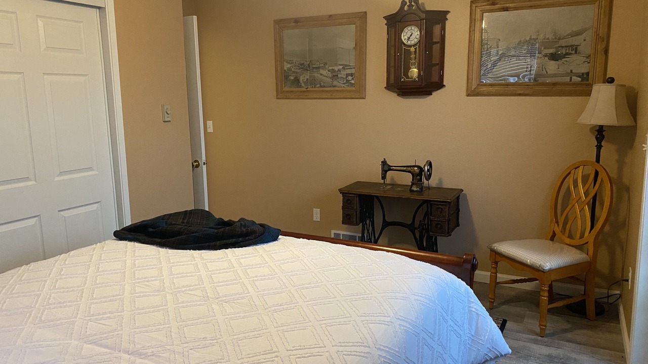 Photo of Bedroom in Port Angeles