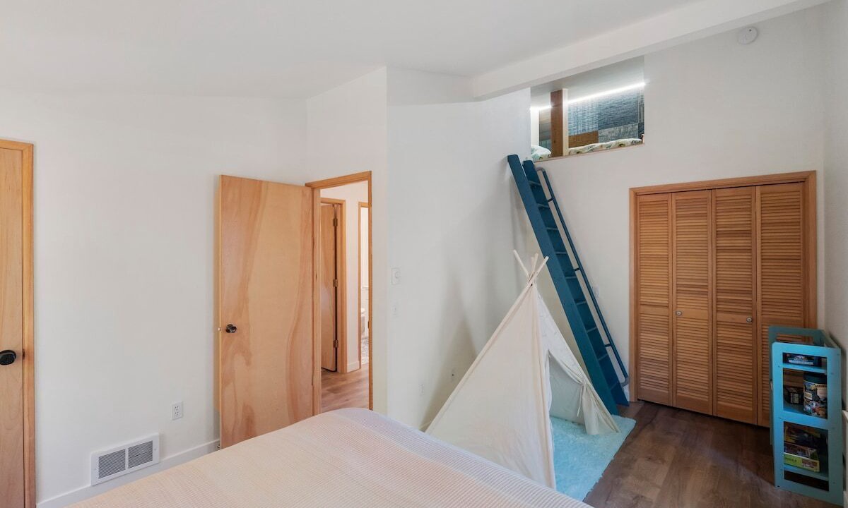 Photo of Bedroom in Olympia