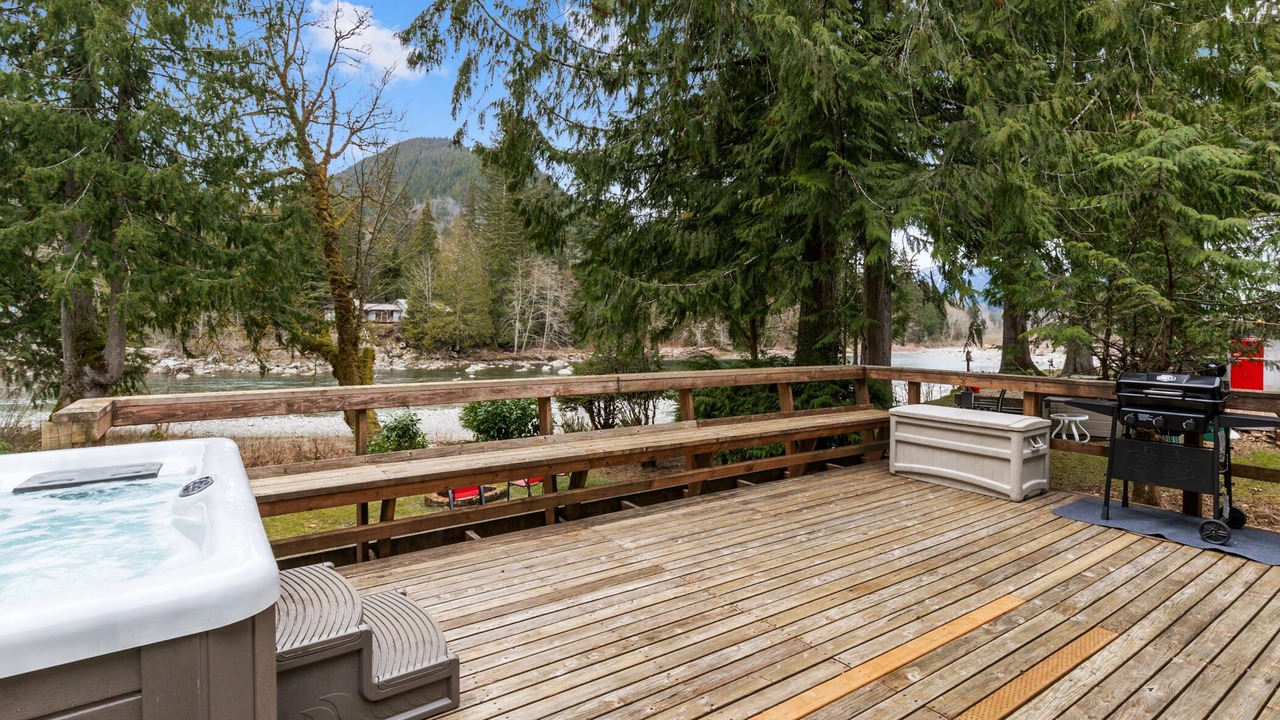 Photo of Patio Balcony in Baring