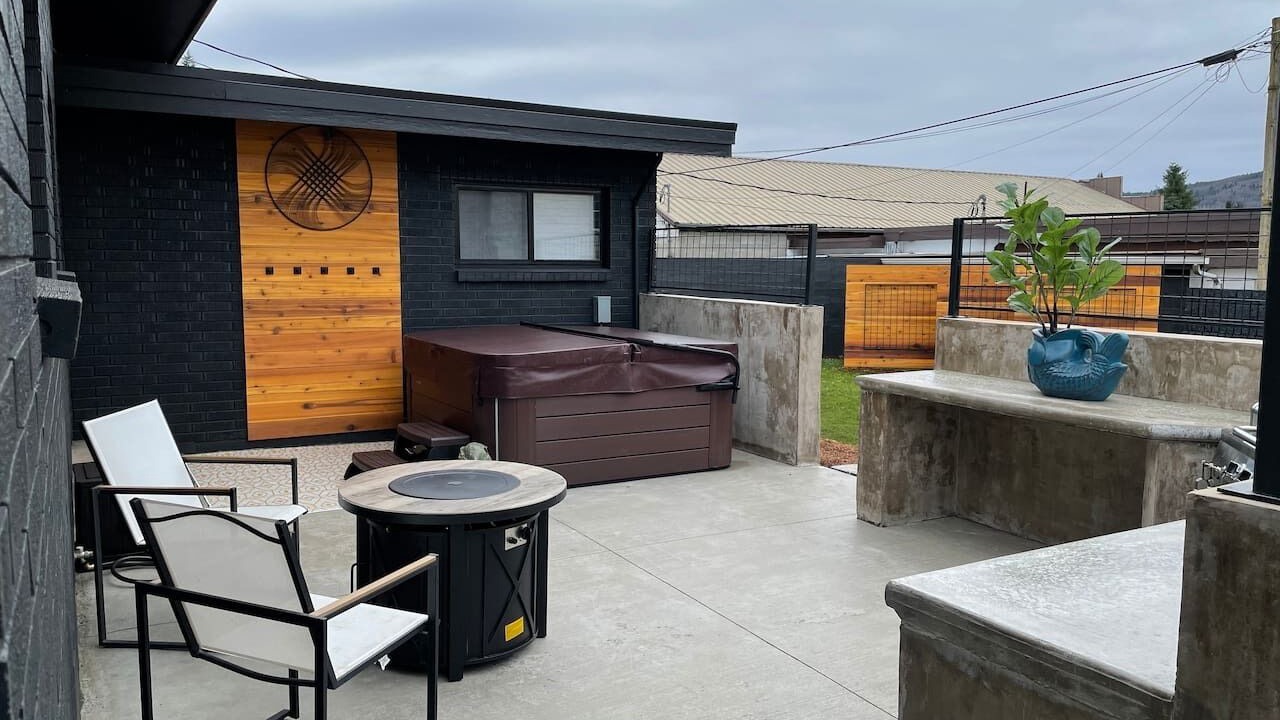 Photo of Patio Balcony in Mossyrock