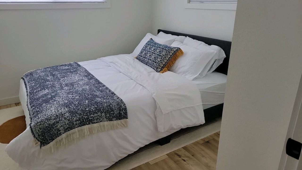 Photo of Bedroom in Mossyrock