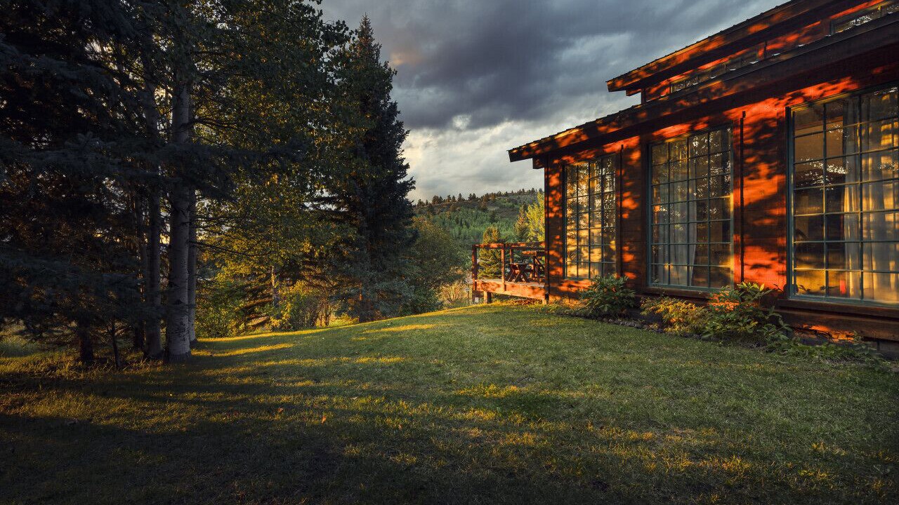 Photo of Others in Victor