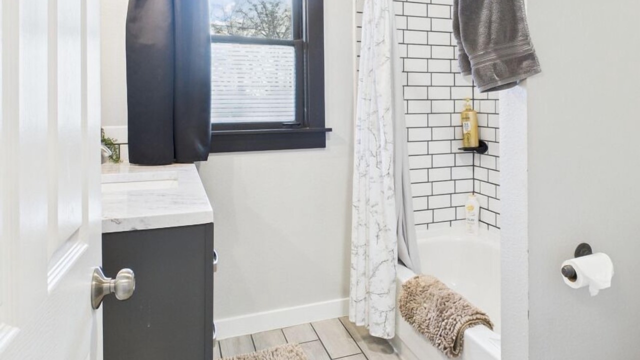 Photo of Bathroom in Albany